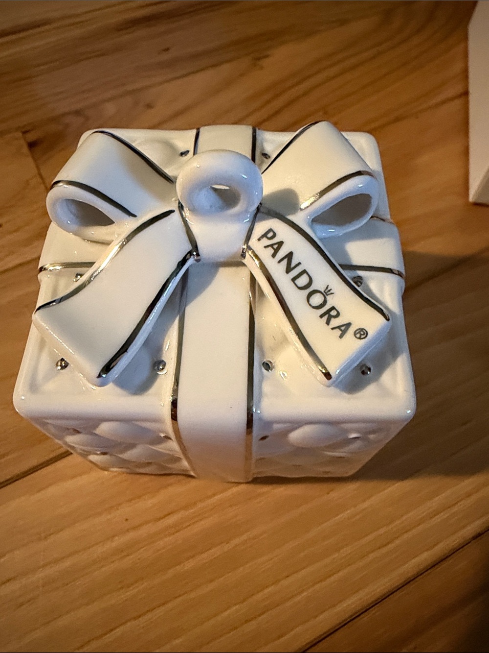 2016 Pandora White Ceramic Gift Box with Gold Trim